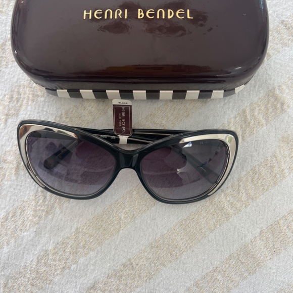 Henri Bendel Belle cat eye sunglasses main image 6